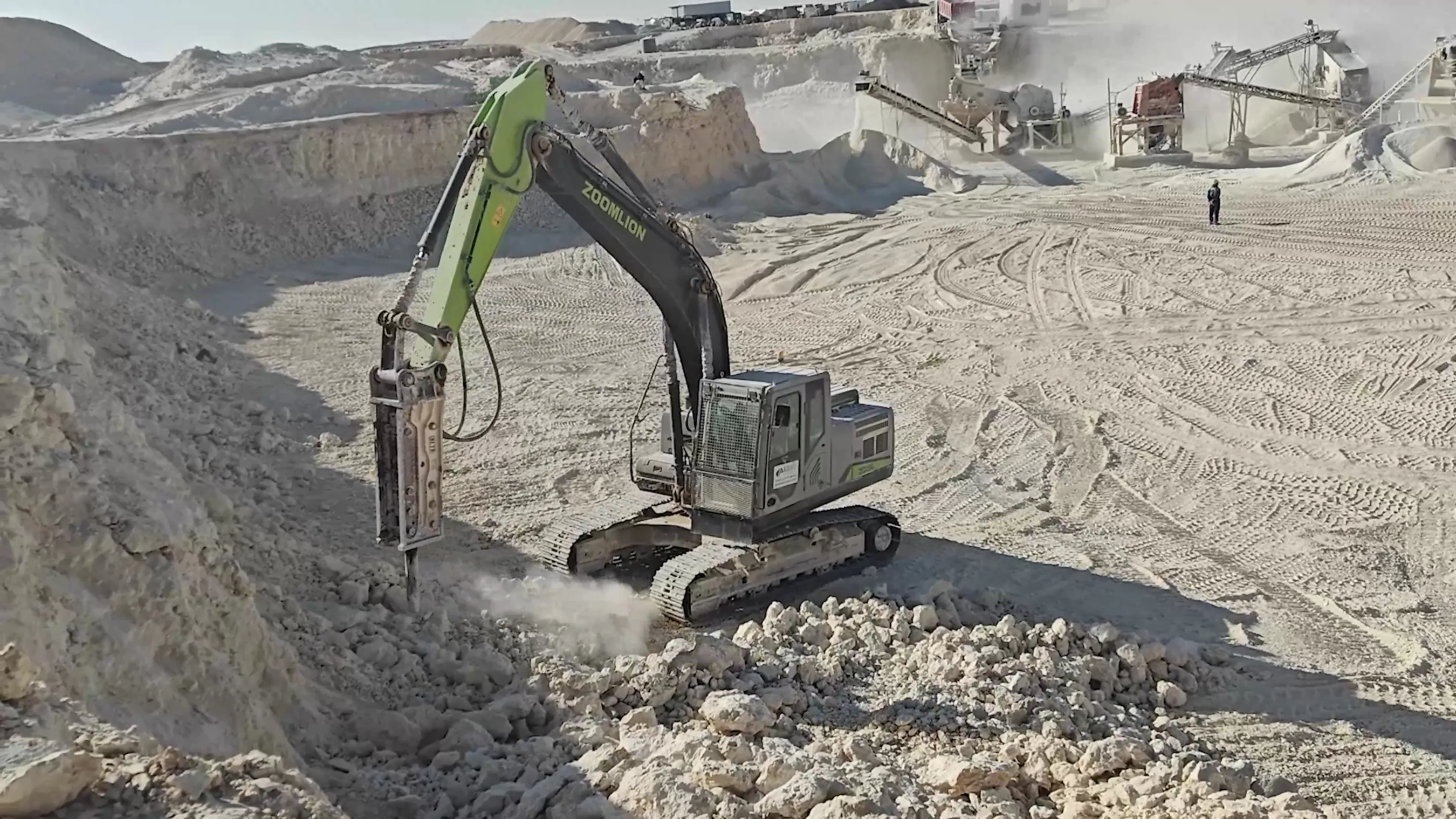 Zoomlion Engineer Shares the R&amp;D Story Behind a Middle East Excavator Recognized at Seventh Technology Innovation Conference