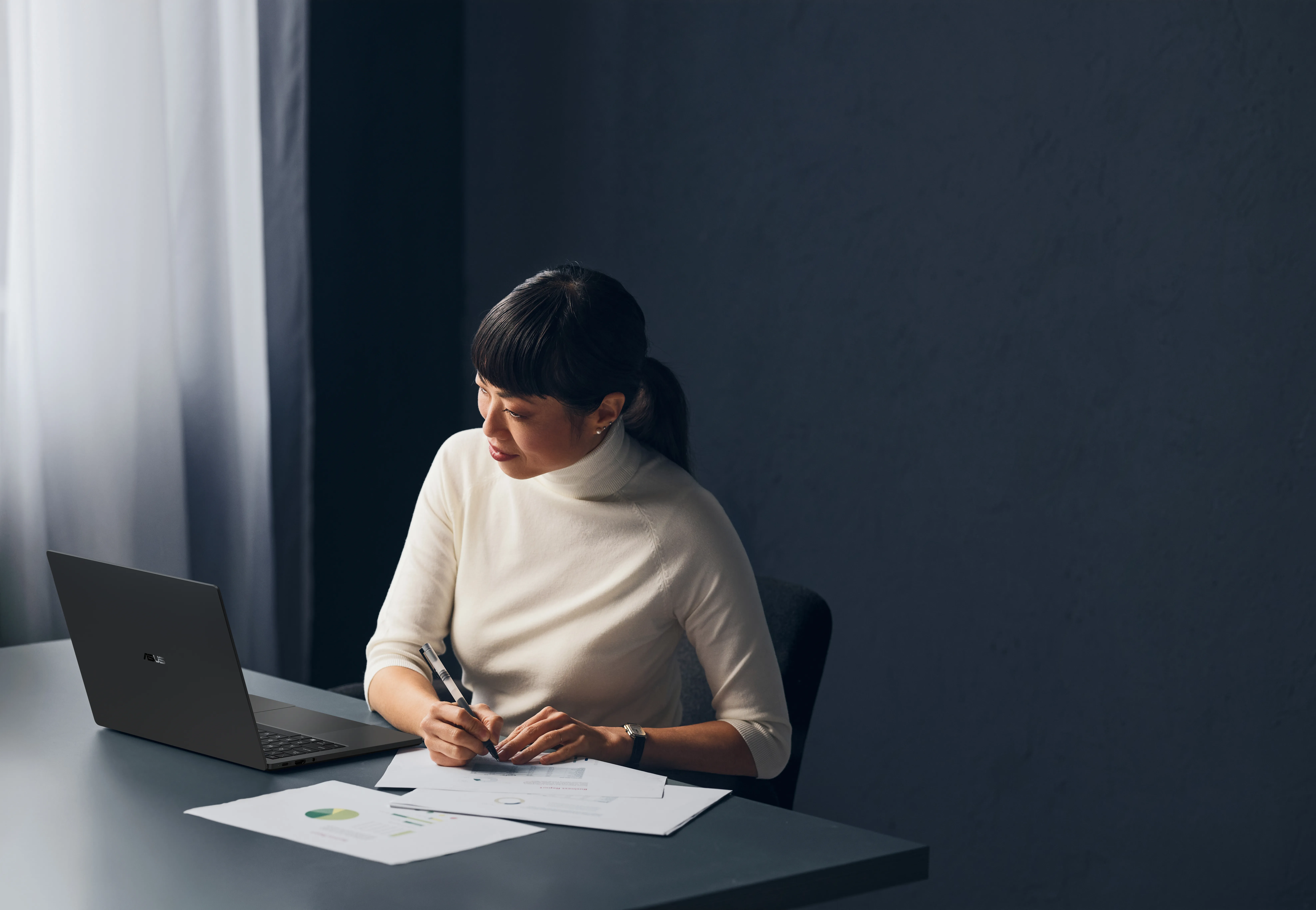 ASUS Introduces ExpertBook A7 in Canada, Built for Business on the Move